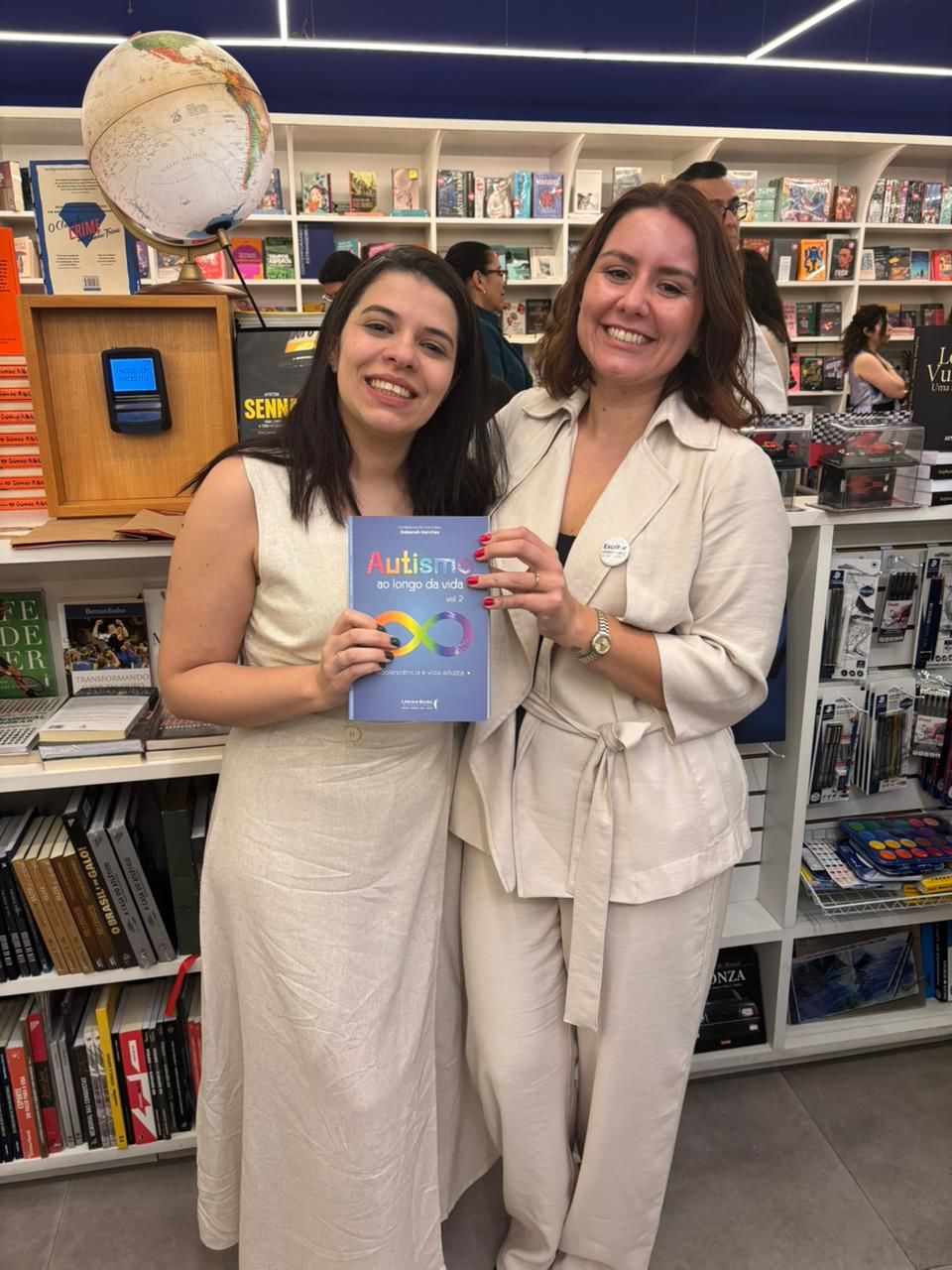 Thais Serafim e Luana Neves, psicólogas do IDA